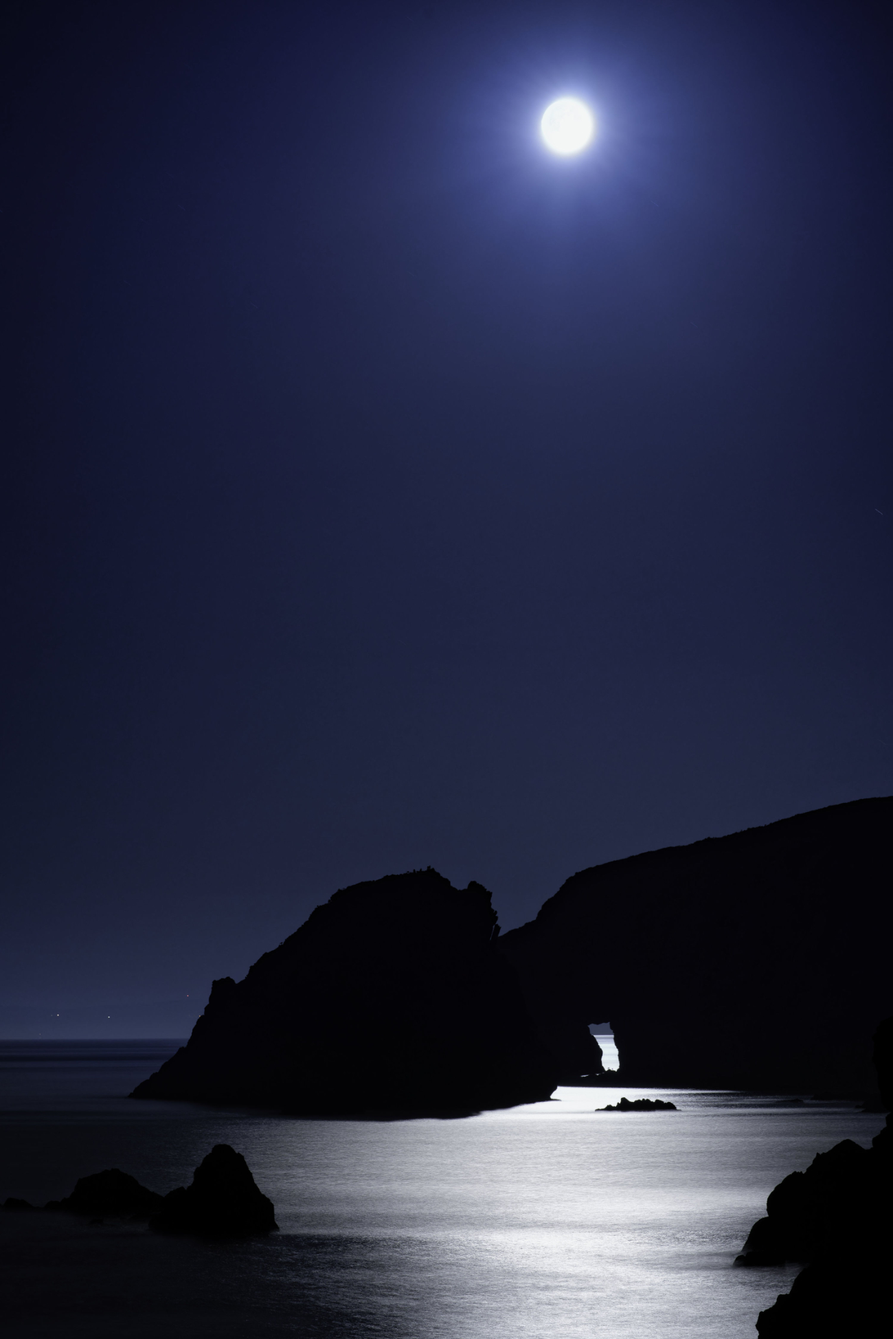 Landscape photo of Kilfarrasy Beach, Waterford coastline.